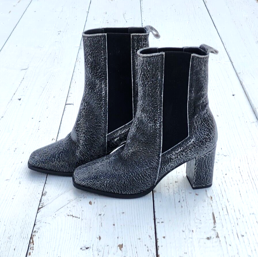 Janet Janet Women's ITALIAN Cracked Black Ankle Pull On Boots US EU  37 NEW