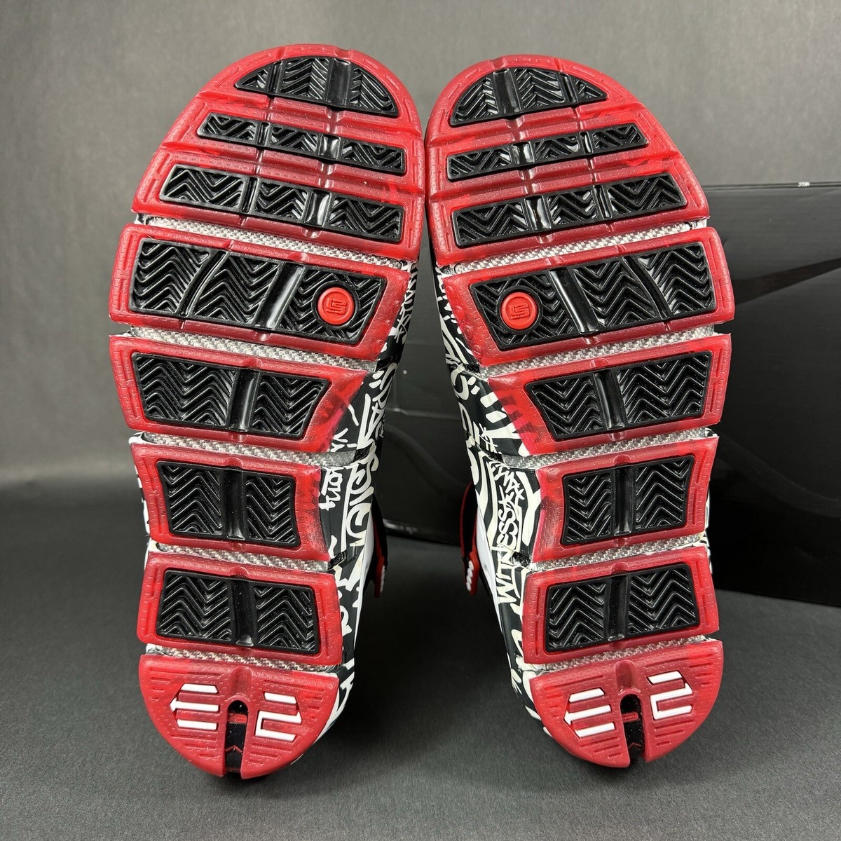 Nike Zoom Lebron 4 IV 2023 Graffiti Retro Basketball Shoes Nike Zoom Lebron 4 IV 2023 Graffiti Retro Basketball Shoes