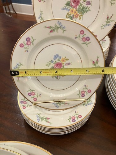 Margaret Rose ROJ9 by Royal Jackson -ESTATE SET- 64 Pieces of Vintage Dinnerware - Picture 6 of 10
