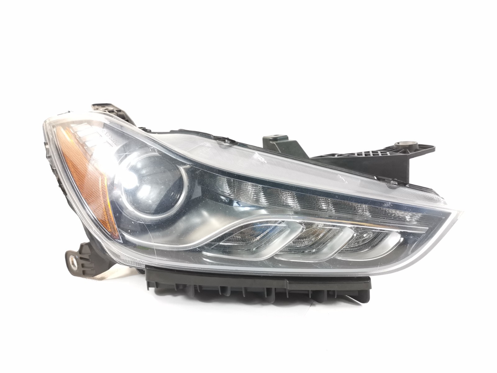 Maserati Ghibli 2014 FRONT+RIGHT Headlight P/N 670005474