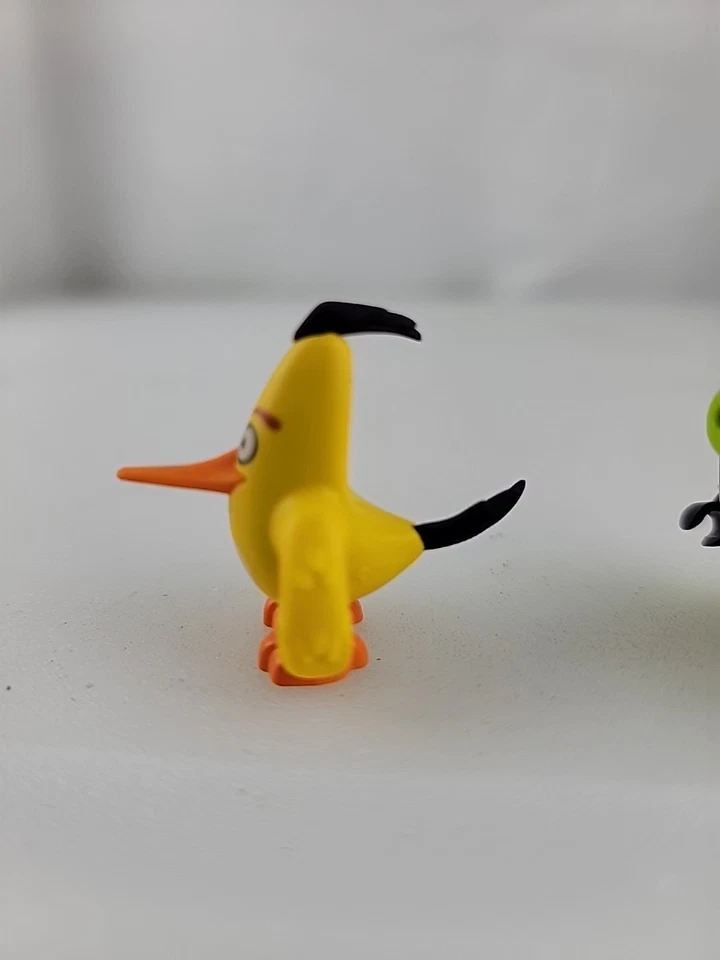 Lego The Angry Birds filme pássaro mandril amarelo e porquinho verde  - Imagem 4 de 4
