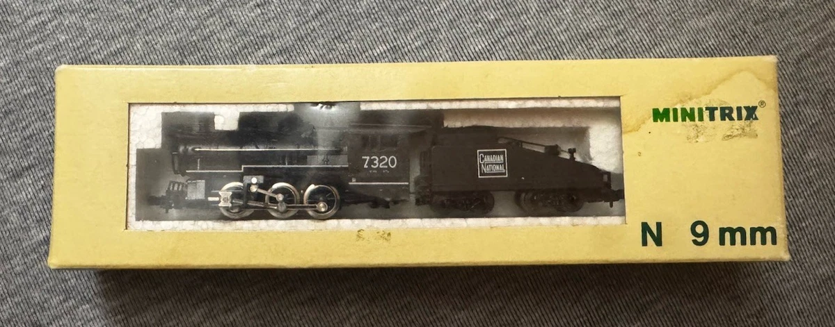 Minitrix N 2079 - Locomotive Diesel BR 221 Analogique Occasion