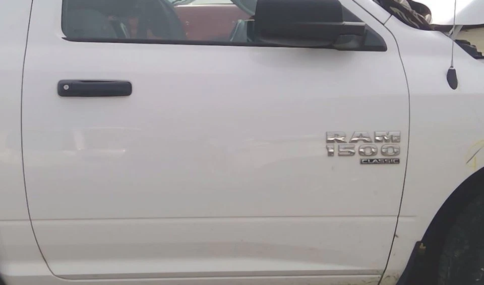 Single Cab Passenger Front Door Panel Assembly Pw7 White 5-Lug Ram 1500 09-18 - Image 2 of 4