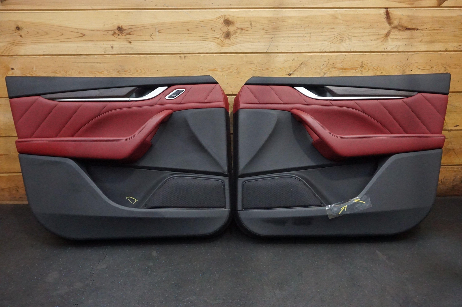 Front Driver Passenger Interior Door Panel Black/Red Maserati Levante *Note