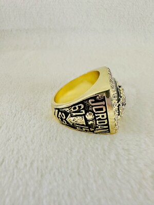 1992 Chicago Bulls Basketball Championship Ring W Box, ?? SHIP 