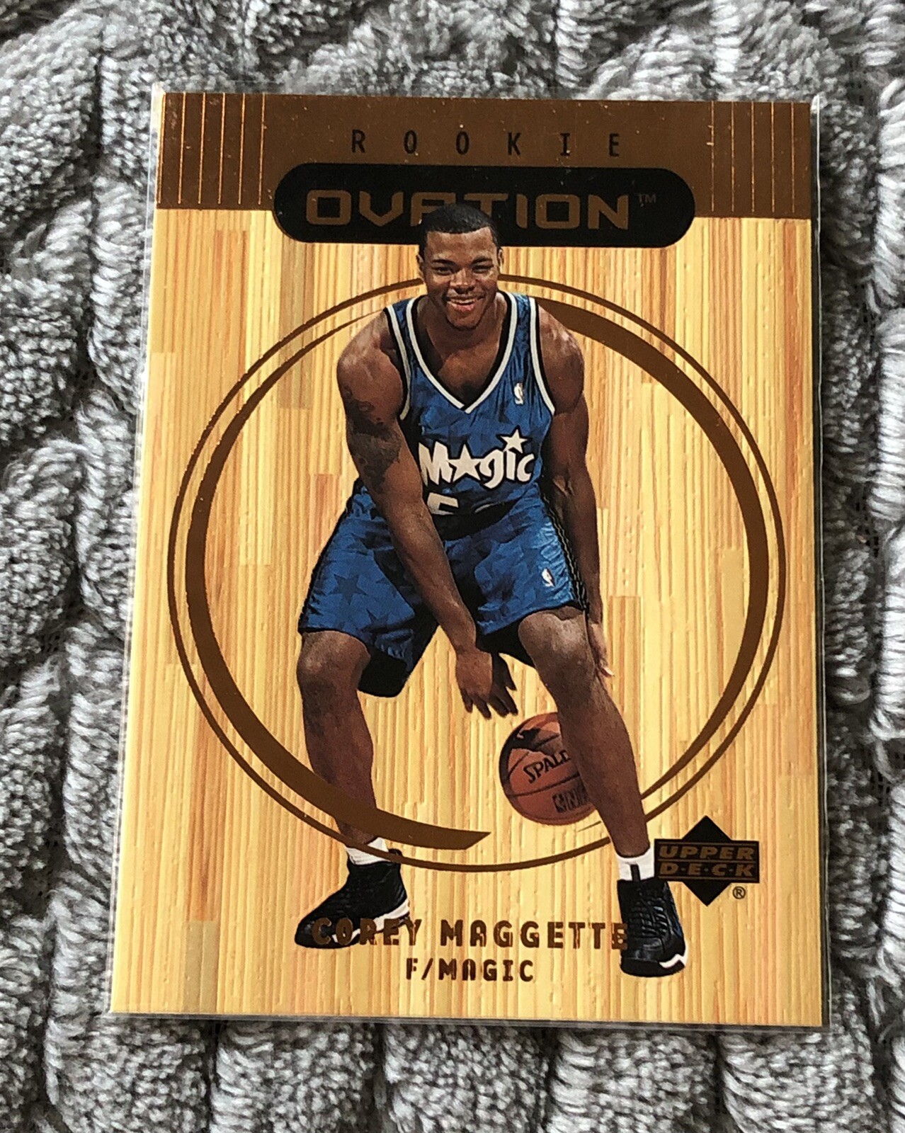 1999-00 Upper Deck Ovation Magic Basketball Card #73 Corey Maggette Rookie 35A