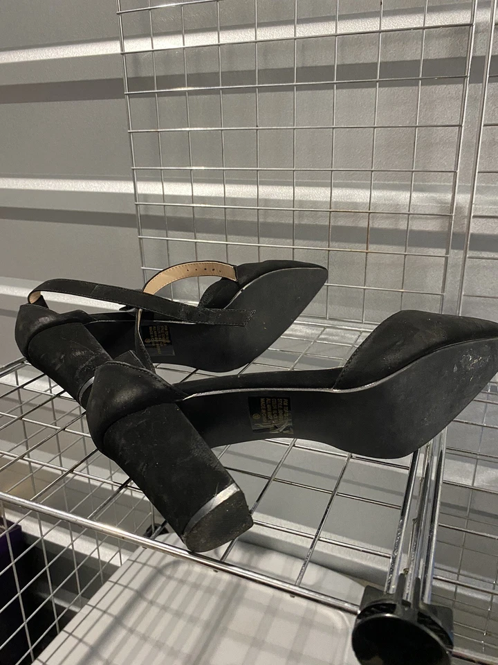 Black Velvet Pointed Heel With Strap - Image 4 of 4