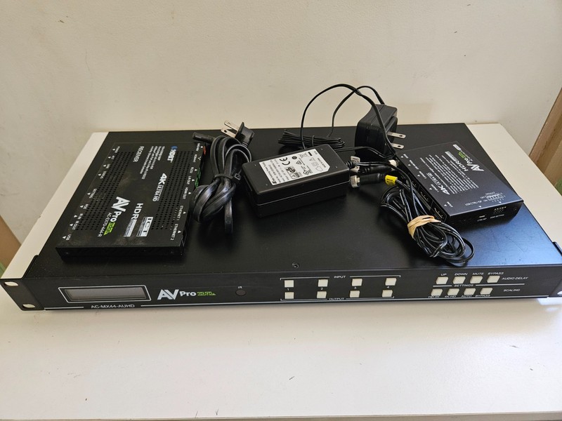 USED AVPro Edge AC-MX44-AUHD-HDBT 4x4 18Gbps 4K Matrix Switch with Extras
