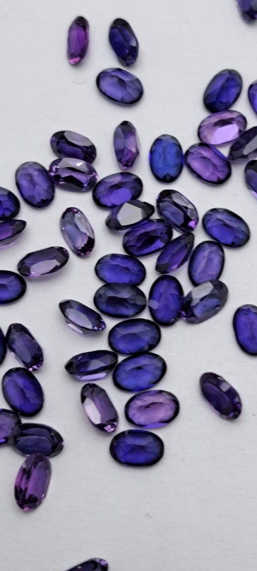 50 Pieces Oval Dark Blue 6x4mm CZ Cubic Zirconia Loose Stones AAA