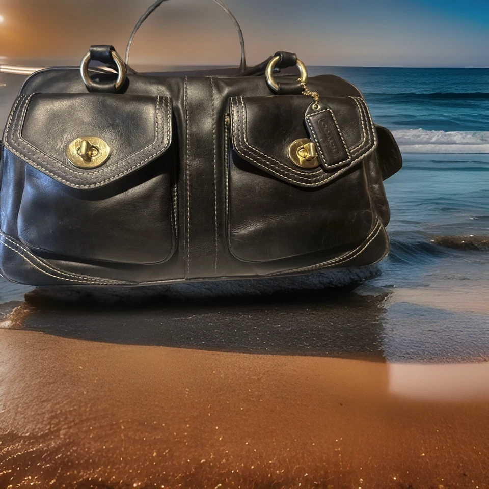 Cartera Coach Legacy Turnlock #1808 de colección en cuero negro Y2K Foto 3 de 4