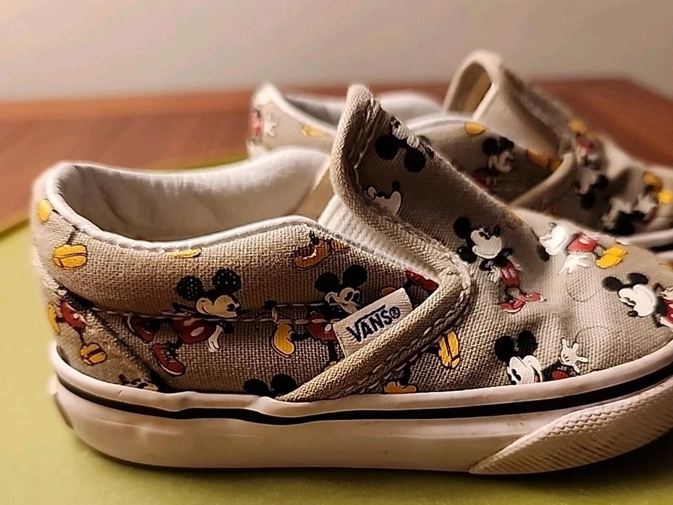 Vans Disney Mickey Mouse Classic Slip On Toddler Size 4.5 Gray sneakers - Image 3 of 4