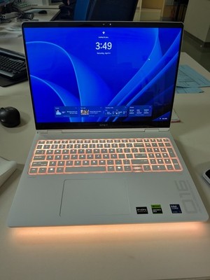 HP Omen Max 16 QHD+ 2.4 GHz Ultra 7 255HX 16GB 512GB SSD RTX 5070 Ti Excellent