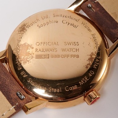 【人気モデル】稼働美品/MONDAINE SBB CFF FFS SWISS 製 Mondaine MSE 40 Swiss Railways Brown Gold Leather Watch SBB CFF