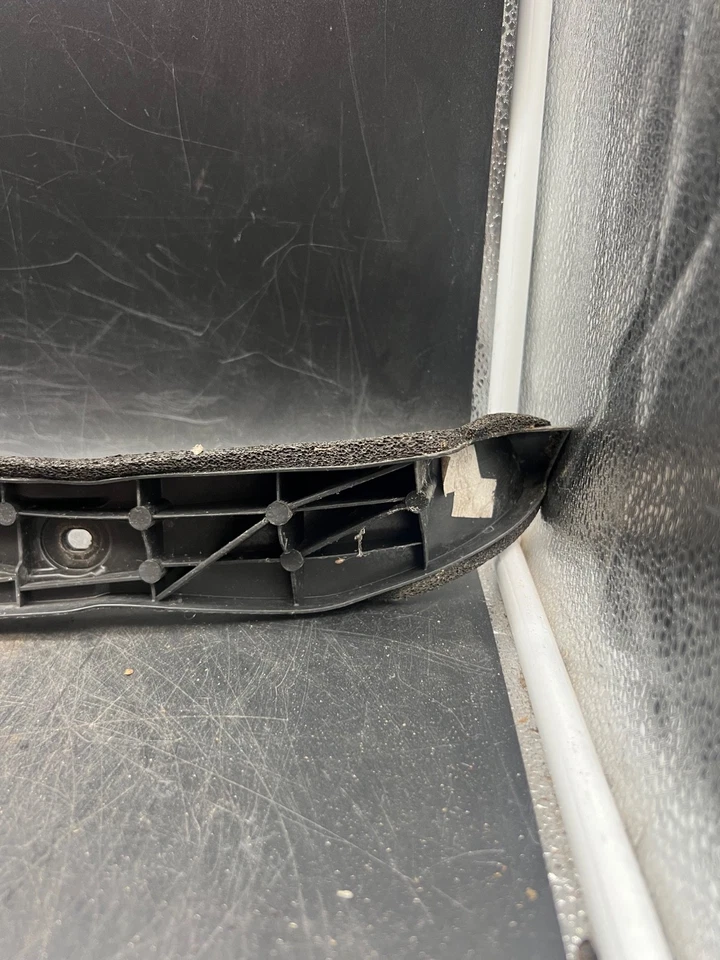 Toyota RAV4 2009-2012 OEM pasajero guardabarros interior bisel de presa de aire 53827-0R010 Foto 2 de 4