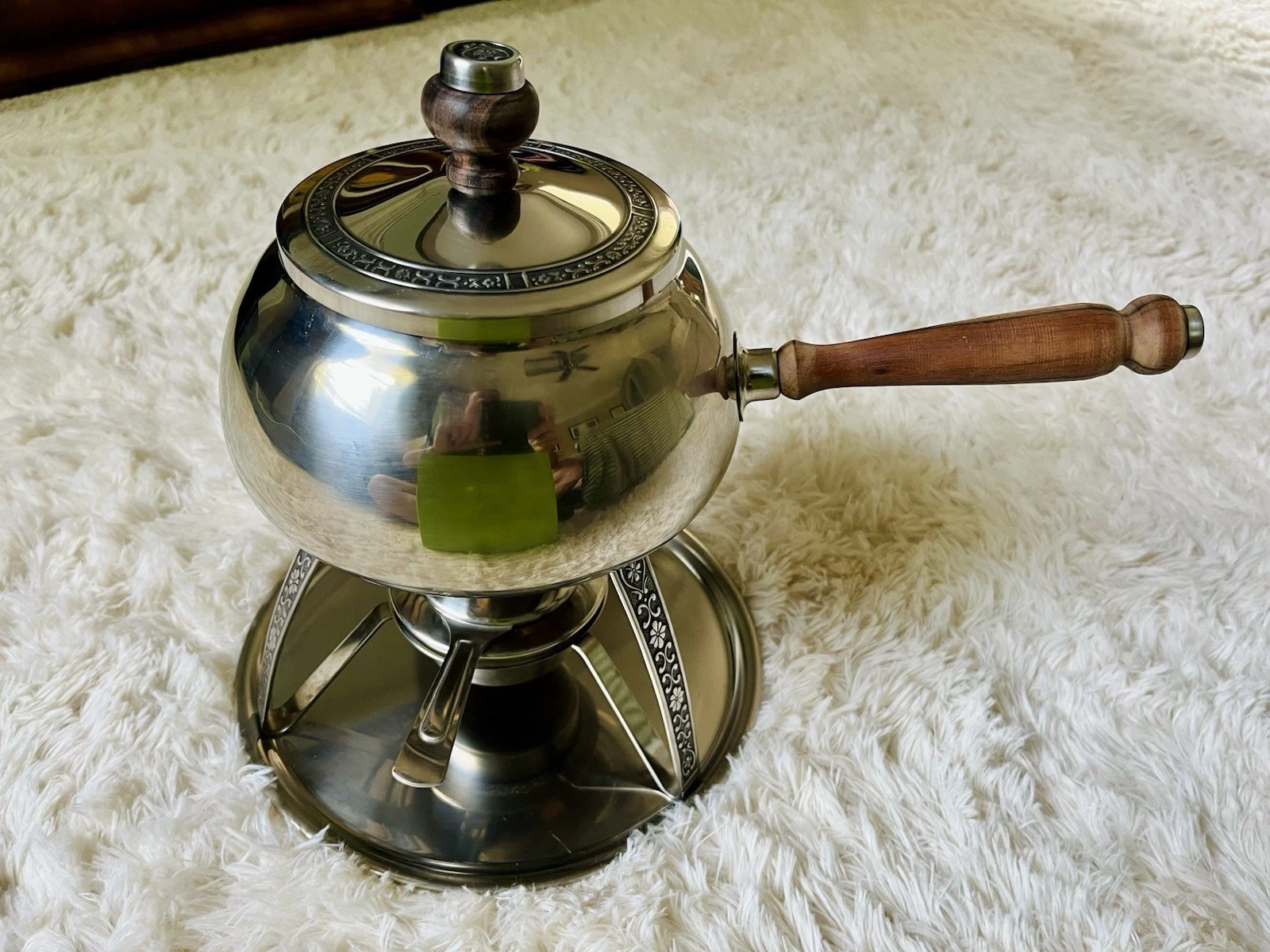 Vintage Mid Century Cordova 1969 Fondue Pot Stainless Steel Teak Japan 18-8
Opens in a new window or