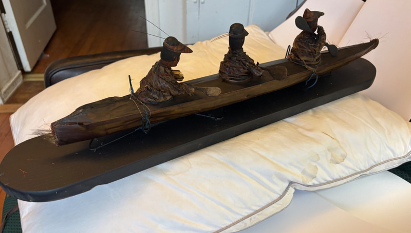 1800s ALEUTIAN GUT WHALING KAYAK  W. 3 PADDLERS!  antique  Inuit carving / dolls
