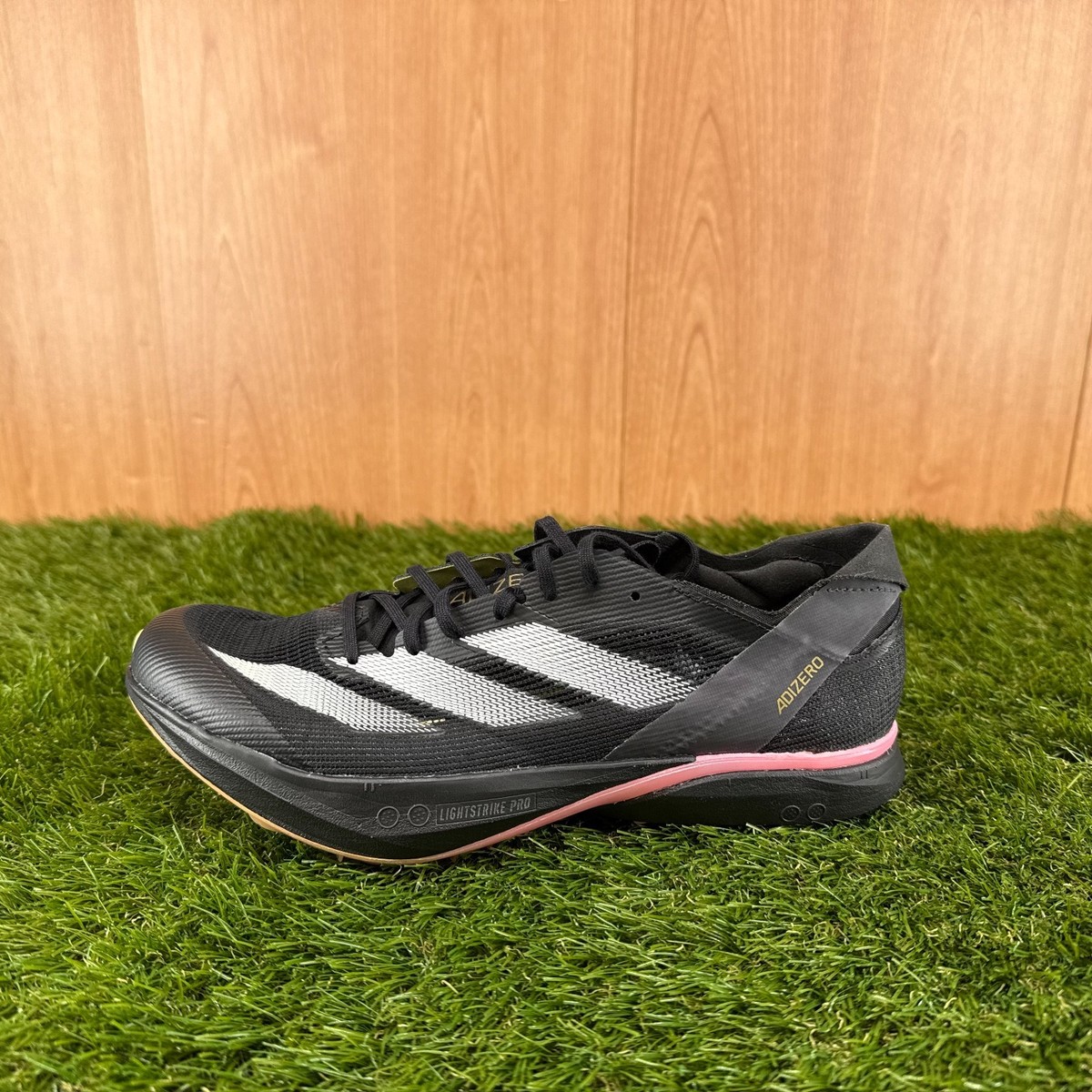 adidas Adizero Avanti IG9910 Men's 8 / Women's 9 Spikes NWOB Bag