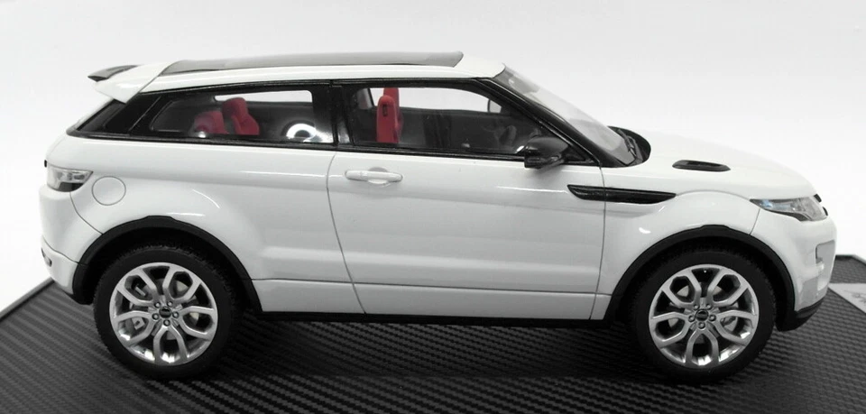 Century Dragon 1/18 Scale CDLR-1002 - 2011 Range Rover Evoque - White - Image 3 of 4