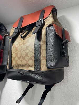 Coach Hudson Backpack In Colorblock Signature Canvas Khaki  display picture 3