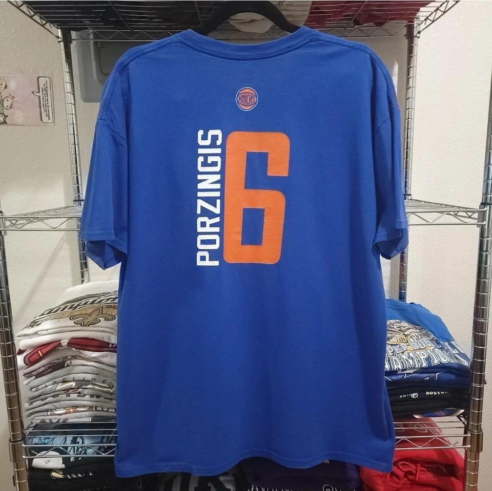 Camiseta New York Knicks Talla XL Azul Número 9 Porzingis Foto 3 de 4