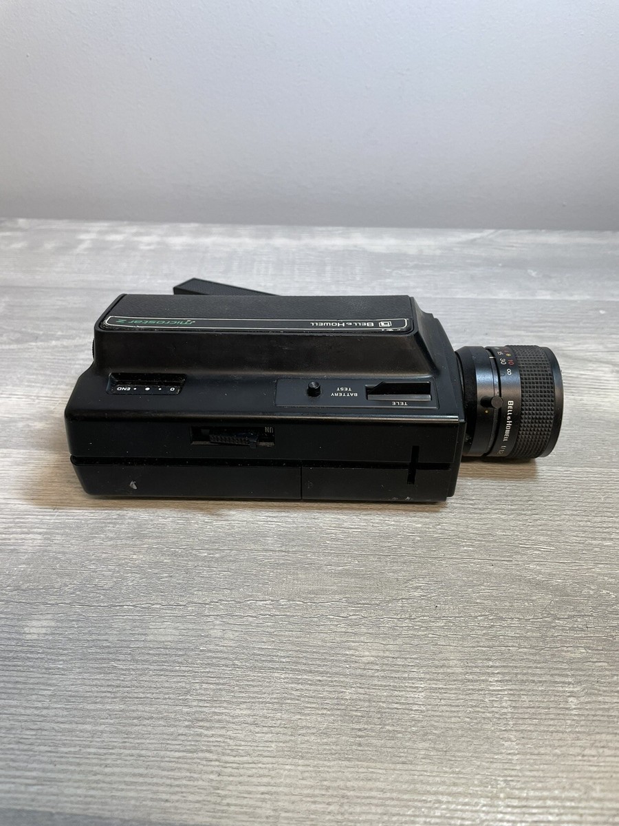 Bell & Howell AUTO-8 8mmカメラ s-l400.jpg