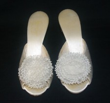 VINTAGE 1940'S - 1950'S WEDDING / BEDROOM SLIPPERS SHOES