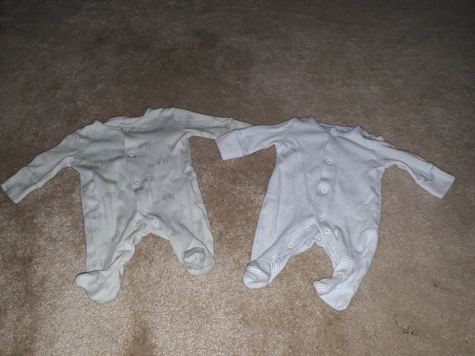 Próximo Pack de 4 Body Bebé Niño (Primera Talla, 3.4kgs/7.8lbs) Foto 4 de 4