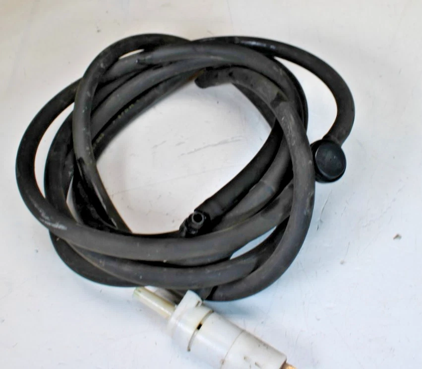 AUDI A4 2009-2012 - Lavadora de faros Manguera / Línea 8R0955970A Foto 3 de 3