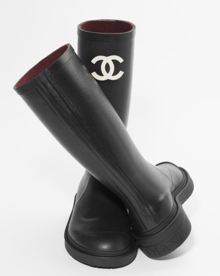 Chanel 22A Black White Caoutchouc CC Logo High Pull On Rubber Rain