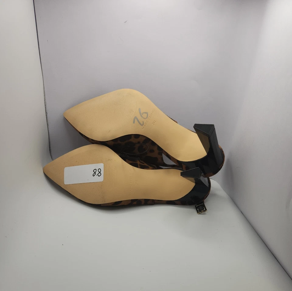 Zapatos de tacón Marc Fisher para mujer con estampado de leopardo punta elegantes talla 7M Foto 4 de 4