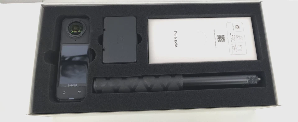 Cámara de acción Insta360 X4 8K impermeable 360 gran angular invisible selfie caja abierta