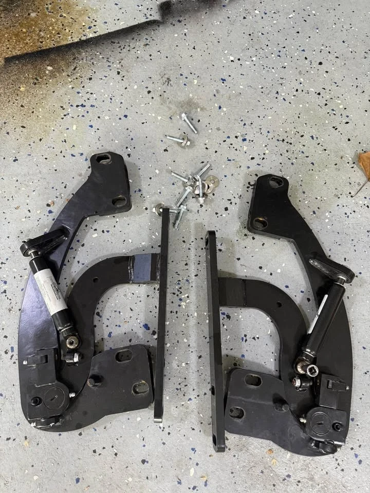 Kit bisagra puerta vertical Chrysler 300/Cargador Foto 4 de 4