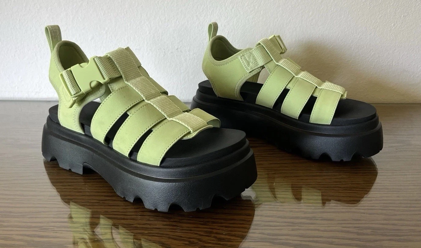 Sandali donna UGG Cora Fisherman platform taglia US 8 5 verde bruco NUOVI