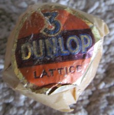 VINTAGE WRAPPED MESH GOLF BALL WITH ORIGINAL SEAL-THE DUNLOP LATTICE