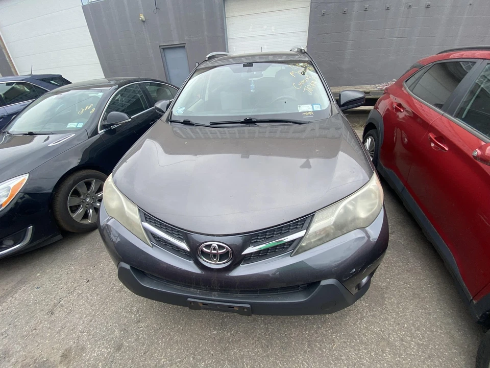 Used Rear Right Door Vent Glass Rear fits: 2013 Toyota Rav4 gasoline privacy tin - Image 3 of 4