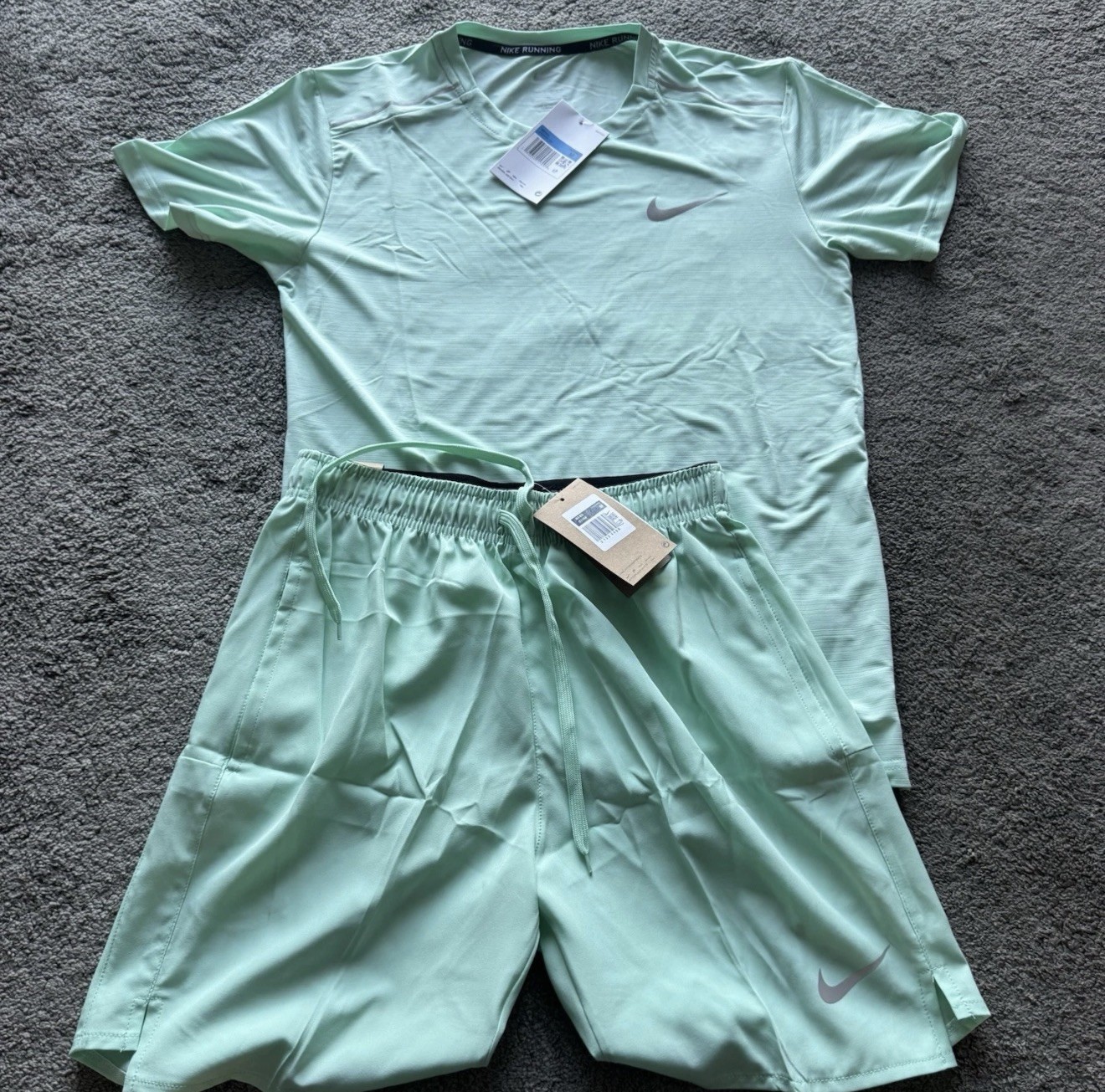 Nike Miller Running Men's Green 2-Piece Set T-Shirt & Shorts Breathable Size M 5