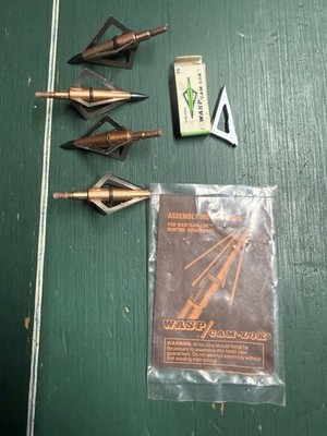 Wasp 1-1/16 4 Blade Cam Lok Broadheads 4 Heads & Extra Blades