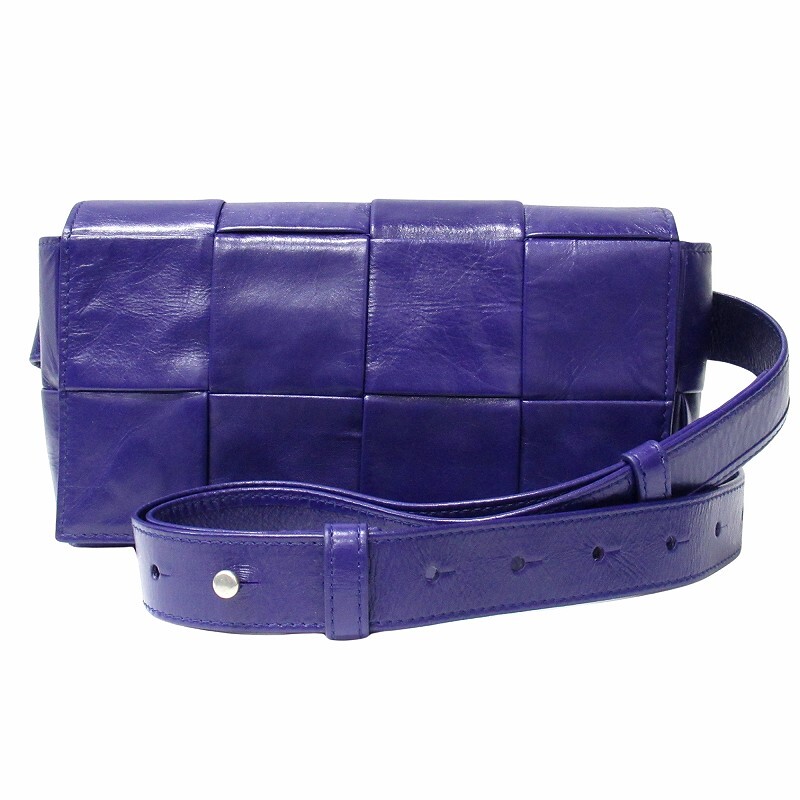 Bottega Veneta Calf Leather Cassette Belt Bag Shoulder Maxi Bottega Veneta Calf Leather Cassette Belt Bag Shoulder Maxi