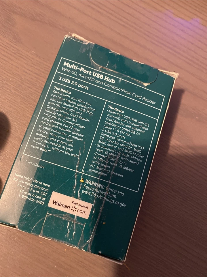 Keep Onn Multi-Port USB Hub with SD, microSD and CompactFlash Card Reader - Image 2 of 2