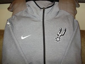 nike dri fit showtime jacket