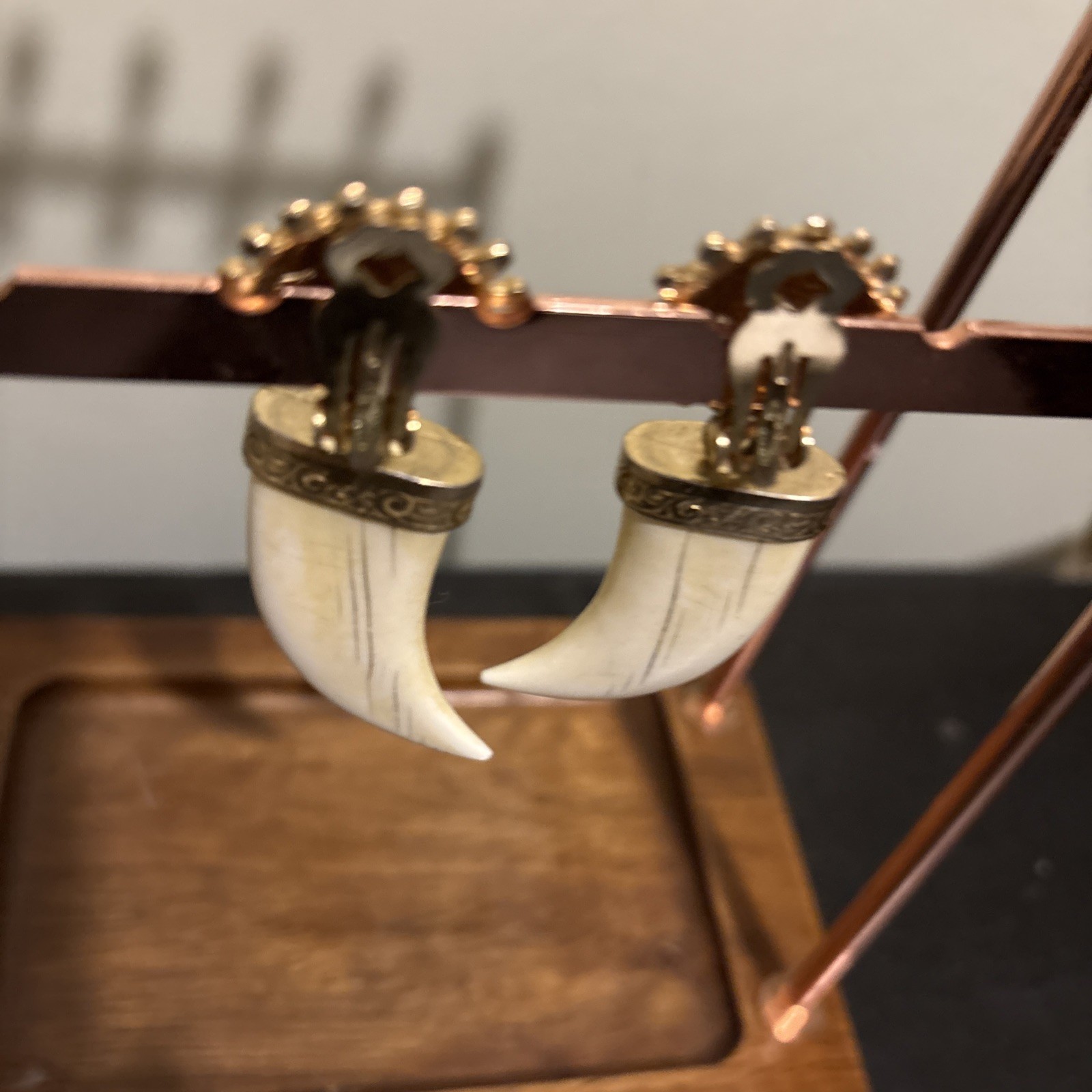 Vtg ELLEN DESIGNS Statement Dangle Chic BOHO Clip… - image 11