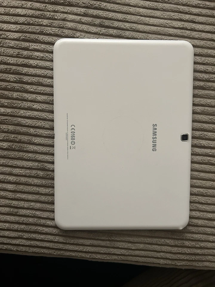 Samsung Galaxy Tab 4 · 16GB · Wi-Fi, photo 2 sur 3