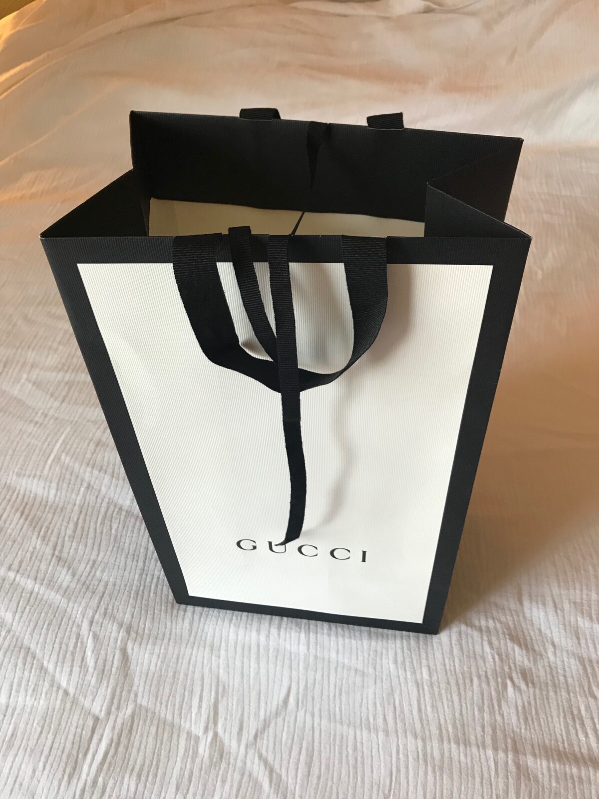 Authentic Gucci Shopping Bag Black/White 15"x9"x5.5" … Gem