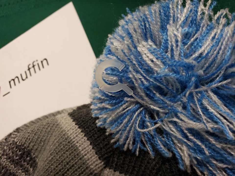 Detroit Lions New Era knit pom hat beanie NEW w/tags Ultra RARE 2014 Graphite !! - Image 3 of 4