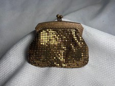 Vtg Chain Mail Mesh Purse Gold Tone Metal Change Clutch Kiss Clasp