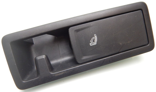 VW GOLF VII / 7 / ENTRIEGELUNG RÜCKSITZ / hinten rechts / 5G0885671G (BR73)