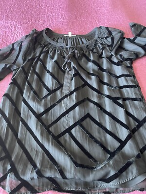 Liz Claizborne & Dr2. Size M. Black/multi