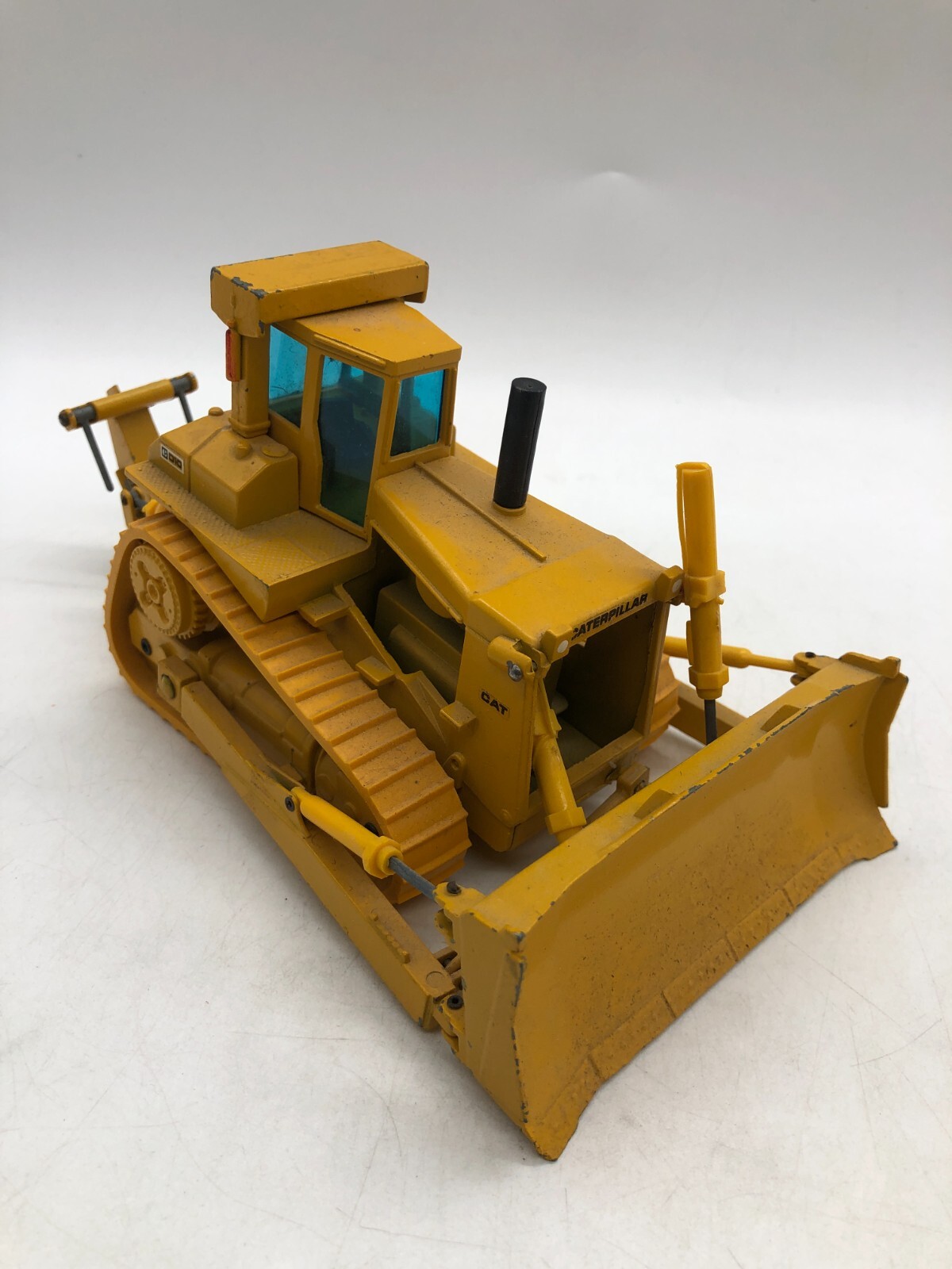 Miniature Conrad Caterpillar D11N Tracteur + Fiatallis FR20B (occasion)