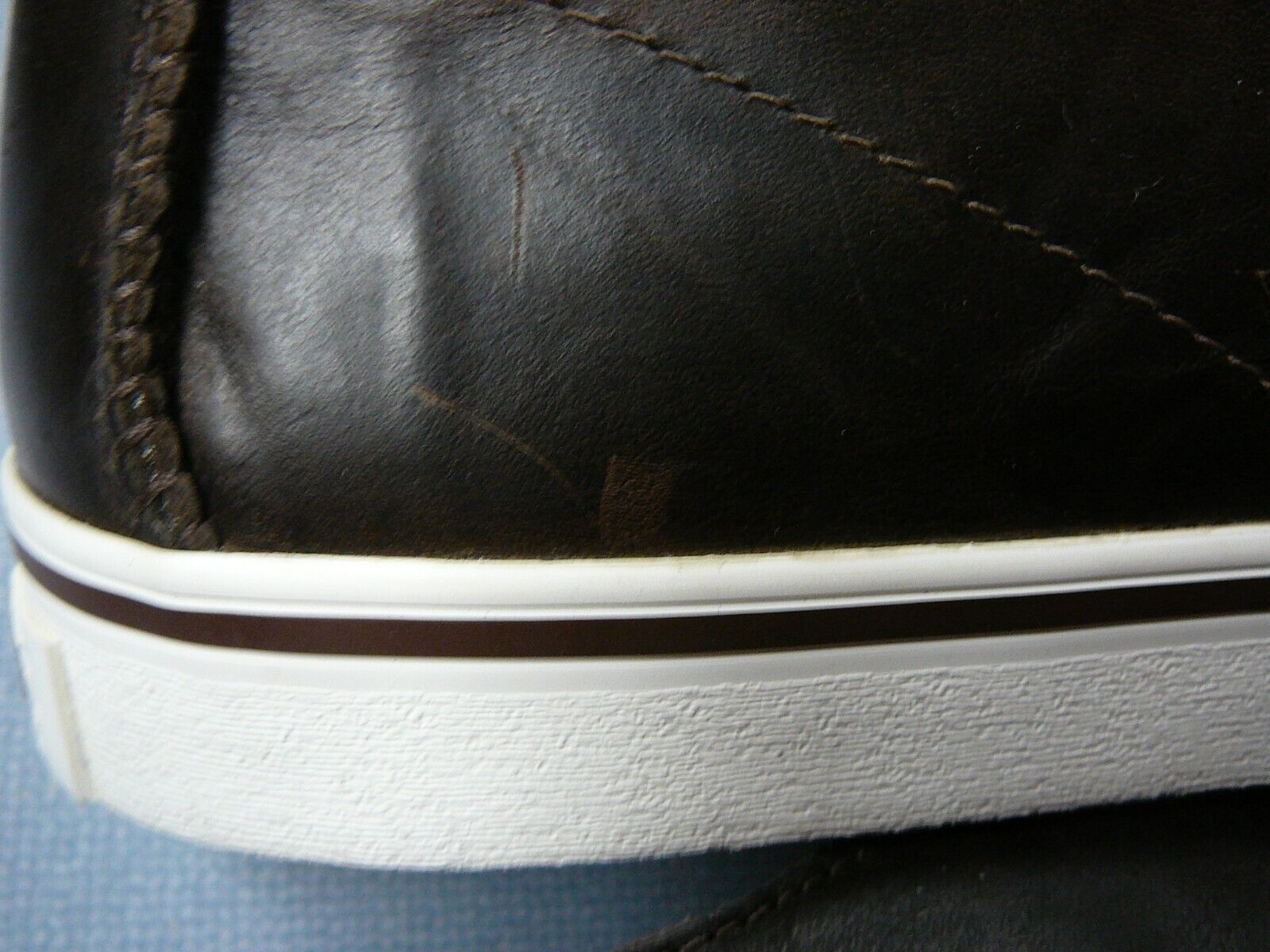 Foto 9 di 10