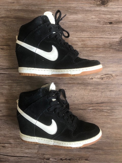 nike women's wedge shoes